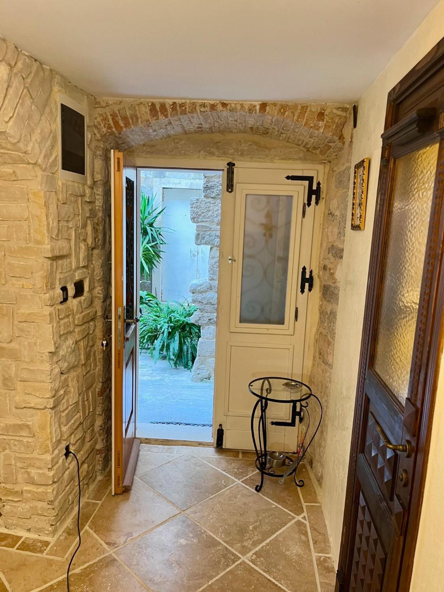 Apartment Venus Of The Palace - New Renovated 스플리트 외부 사진