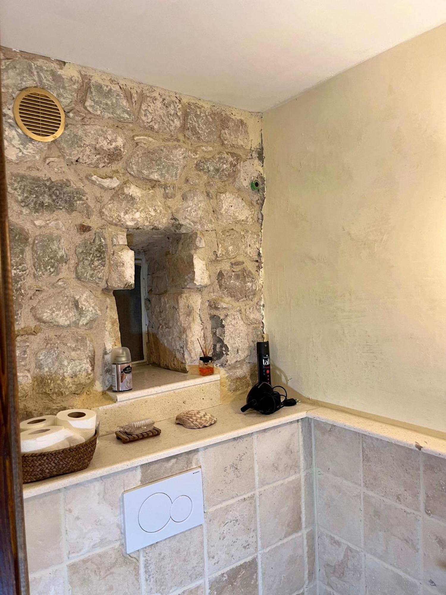 Apartment Venus Of The Palace - New Renovated 스플리트 외부 사진
