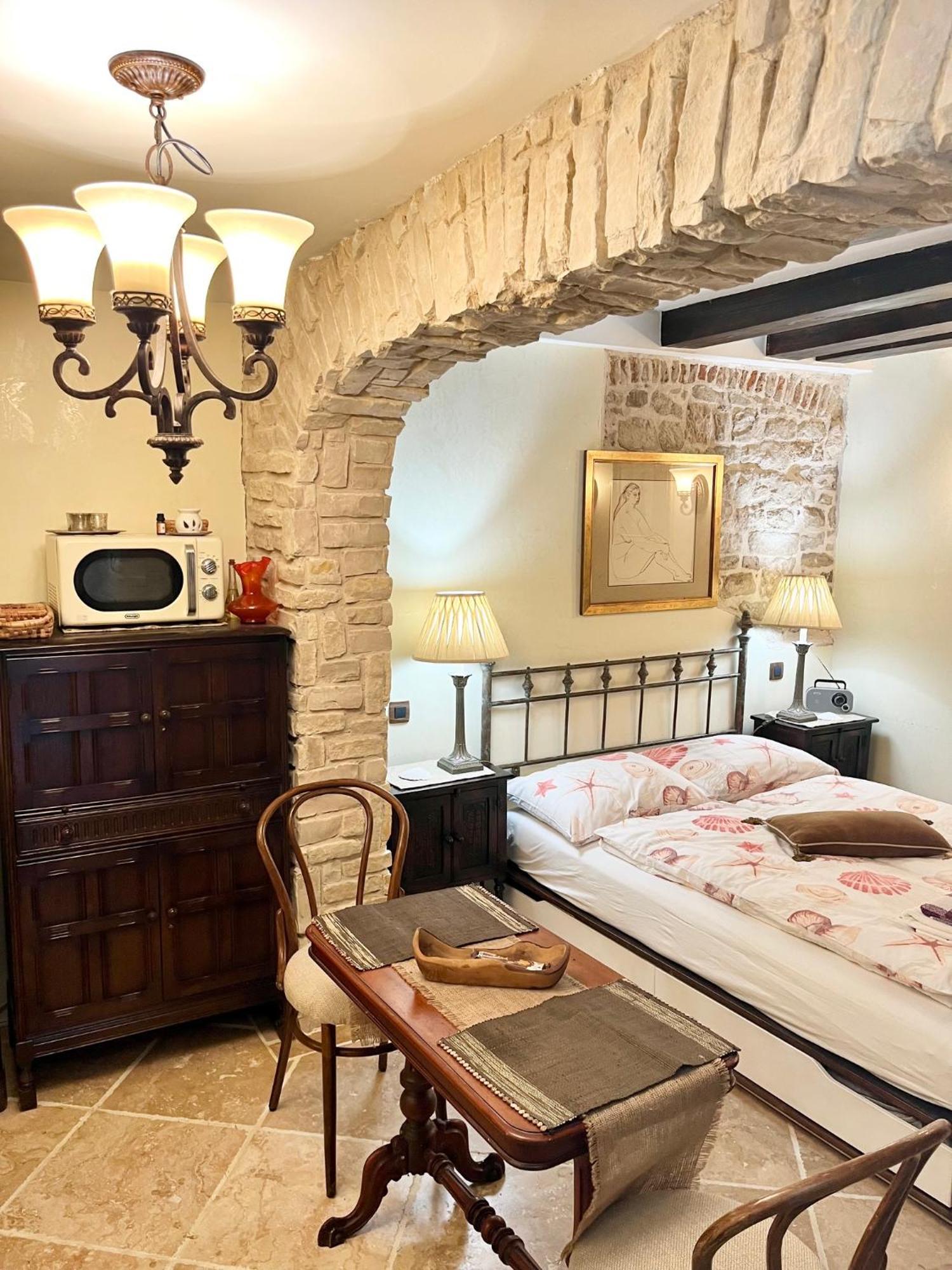 Apartment Venus Of The Palace - New Renovated 스플리트 외부 사진
